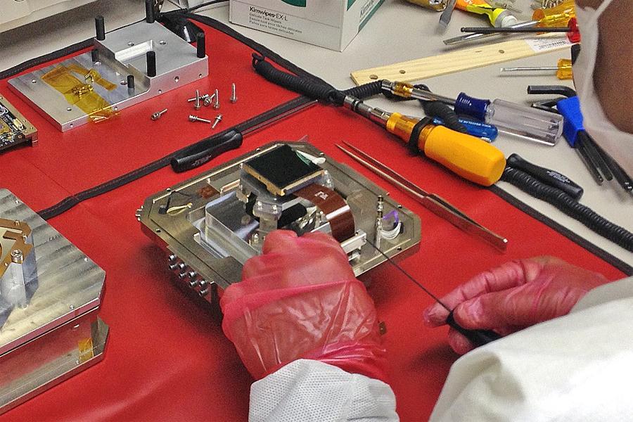 Upgraded MOIRCS Instrument Achieves New Year's Resolution - Better Images Figure2