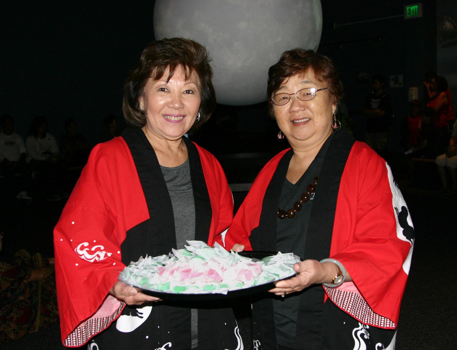 Tsukimi Event Enlightens the Community about the Moon Figure2