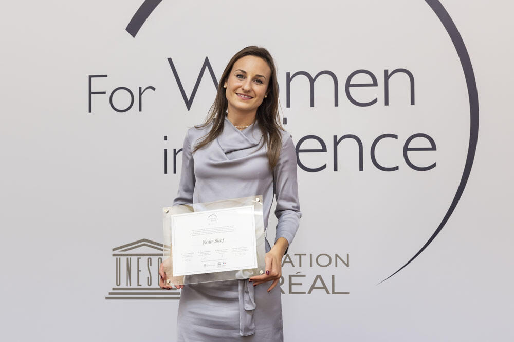 Nour Skaf Receives the L'Oréal-UNESCO for Women in Science Award in France Figure