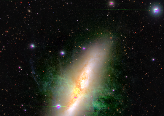 不規則銀河（スターバースト銀河）M82 | すばるギャラリー | すばる望遠鏡